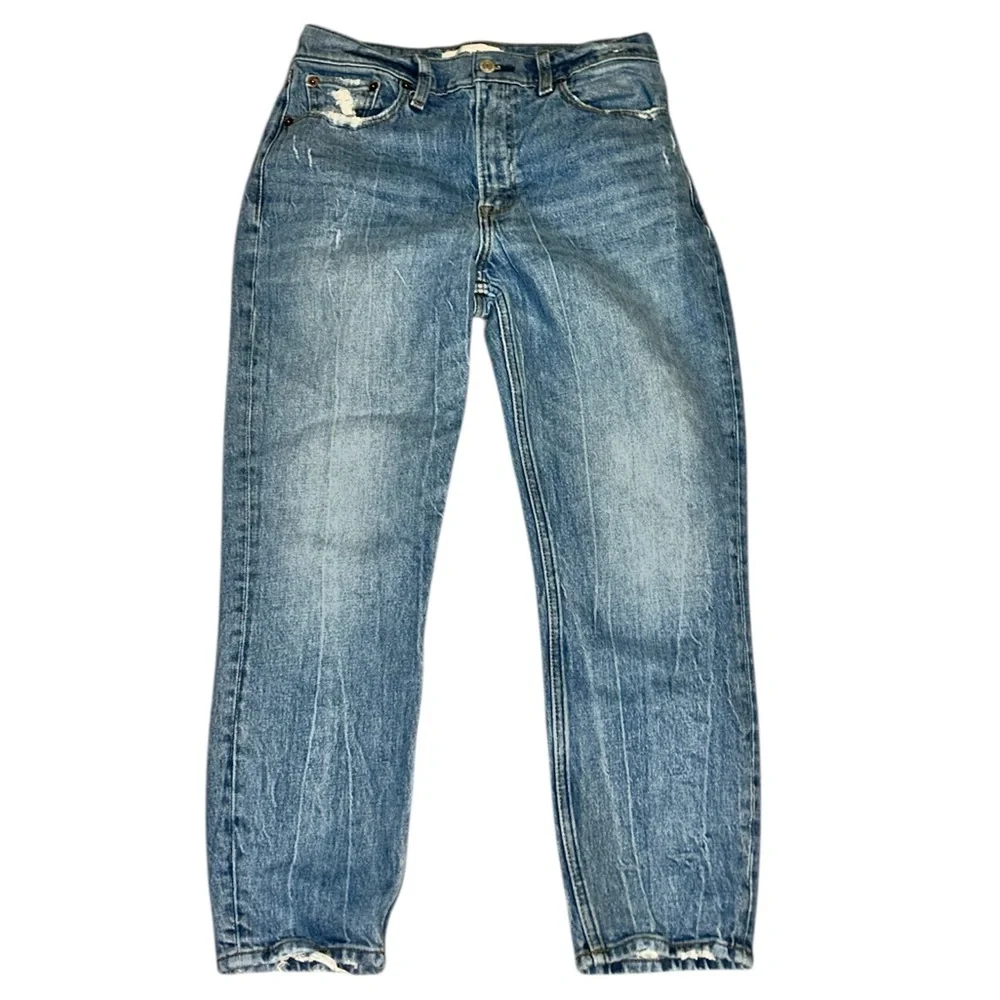 abercrombie&fitch high rise mom light wash lightly distressed jeans women’s 27” - Picture 1 of 11